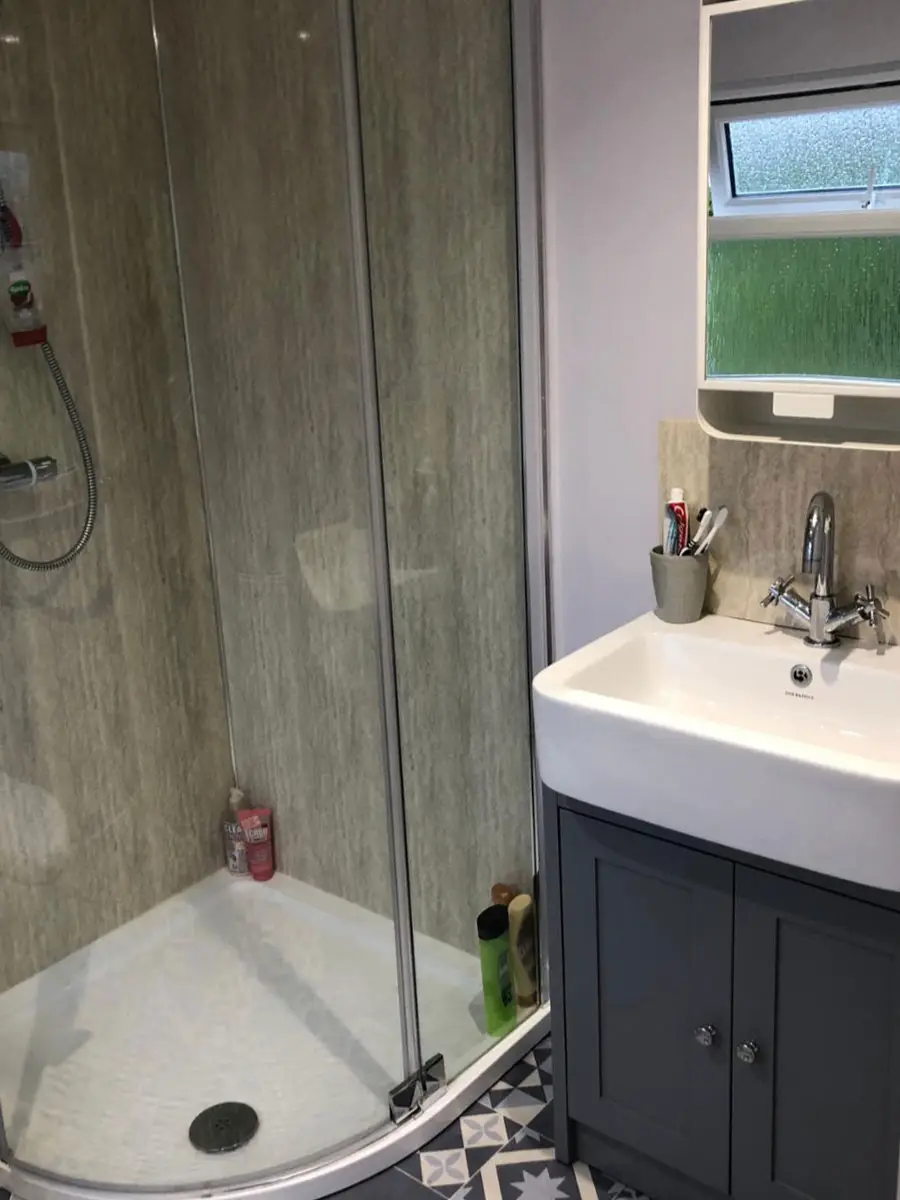 Halesowen_EnSuite2